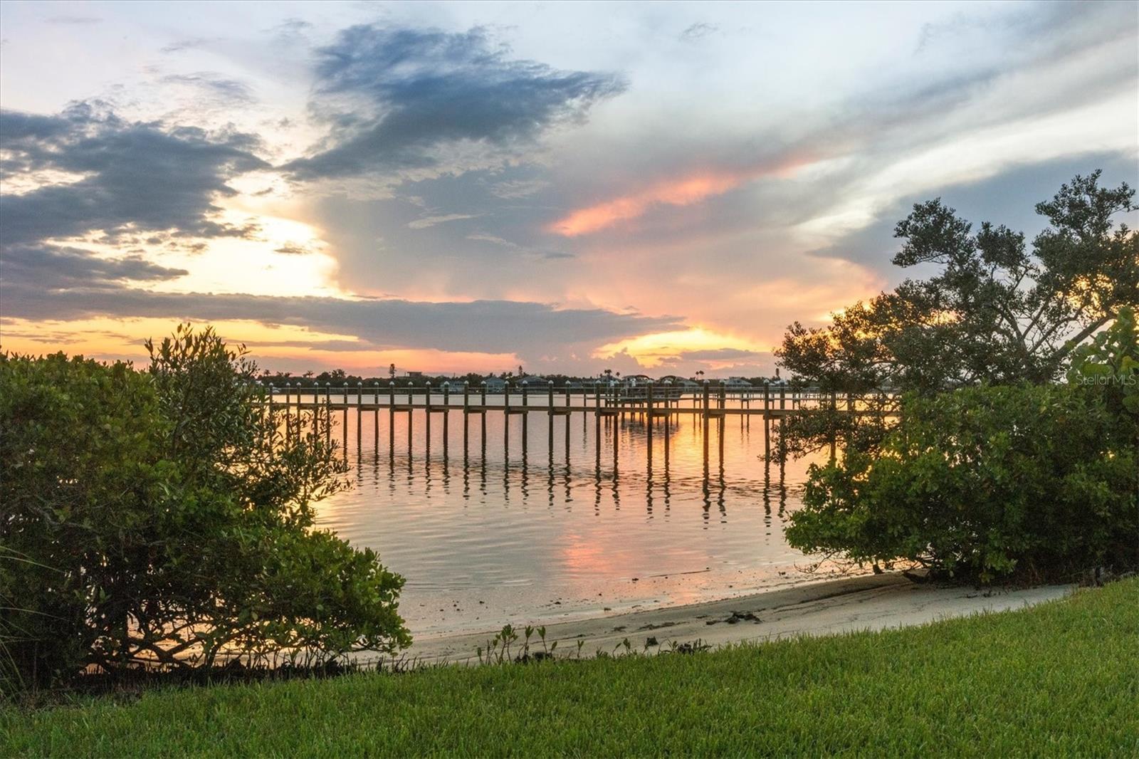 Image 10 of 92 For 1784 Bayshore Drive