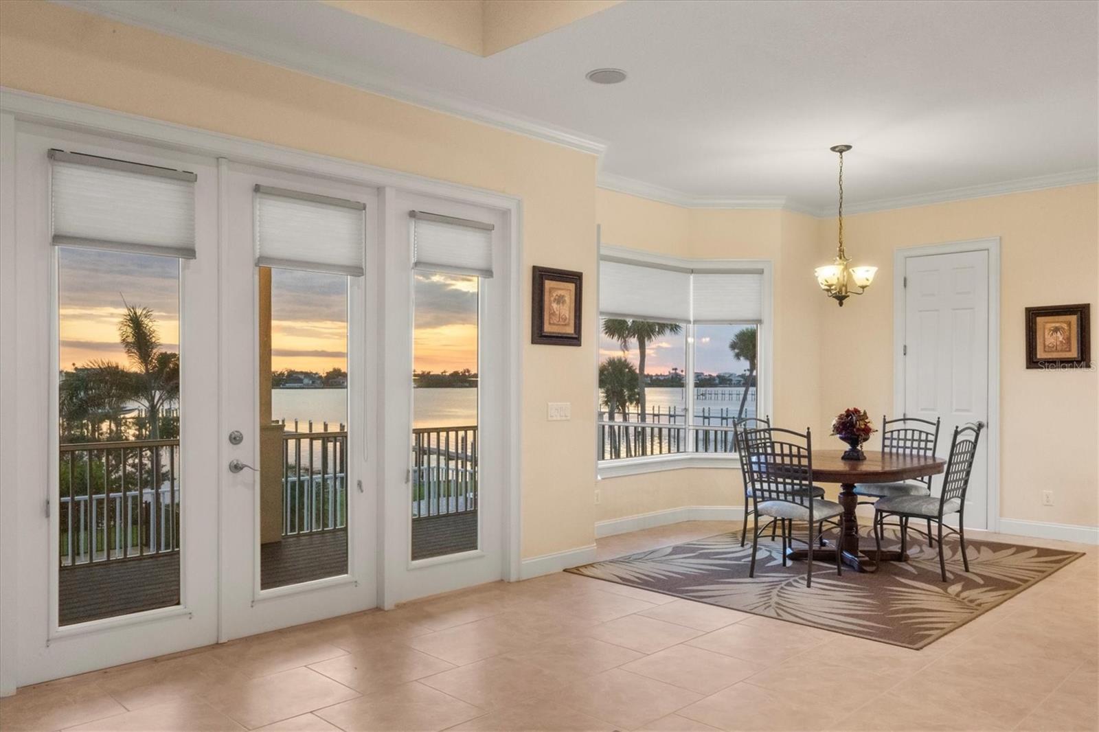 Image 12 of 92 For 1784 Bayshore Drive