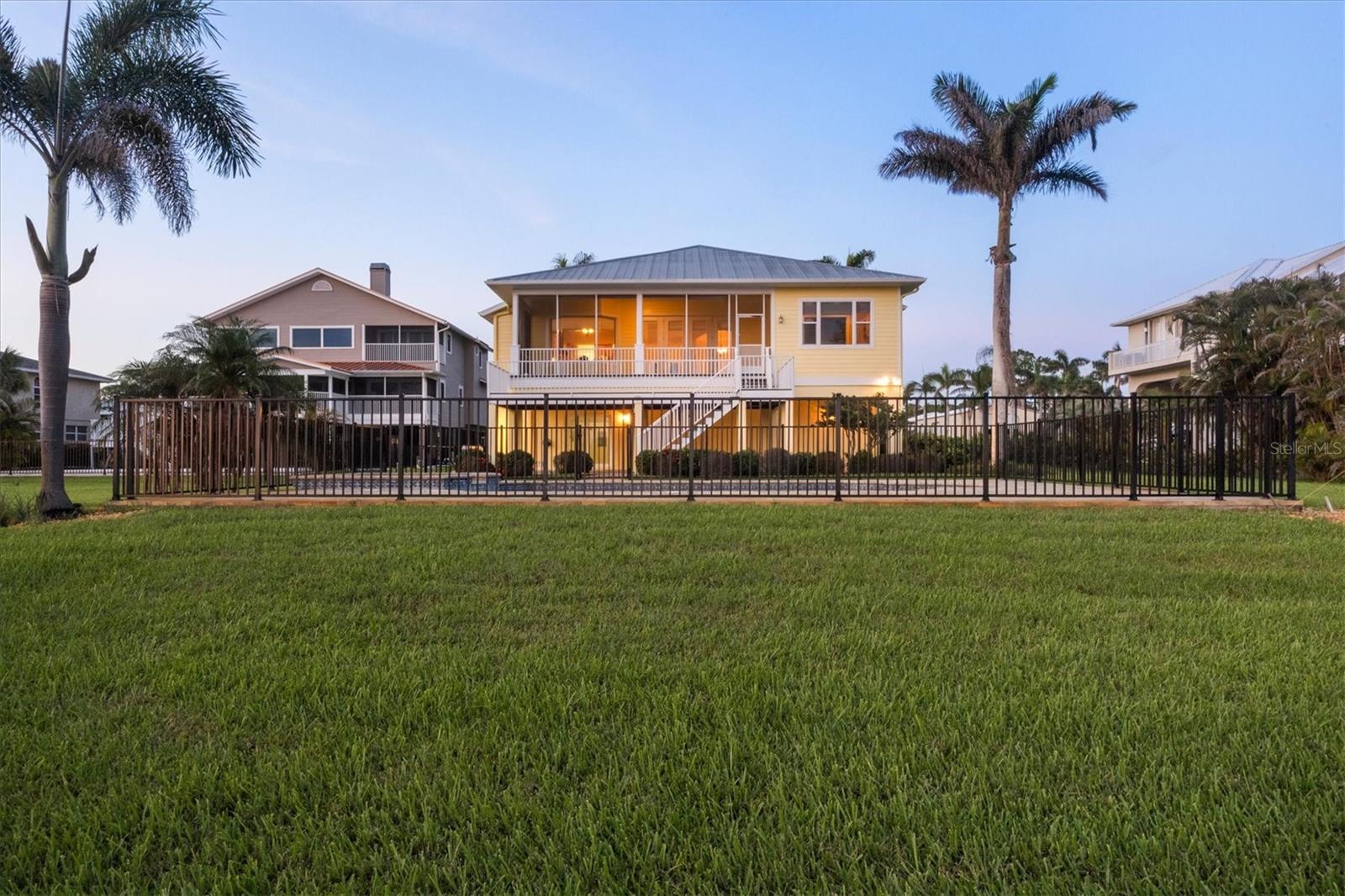 Image 19 of 92 For 1784 Bayshore Drive