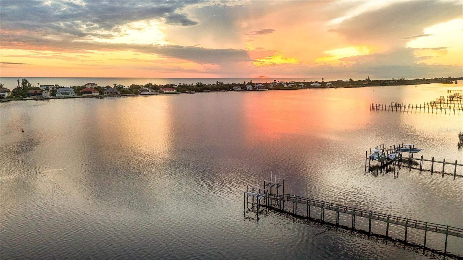 Image 20 of 92 For 1784 Bayshore Drive