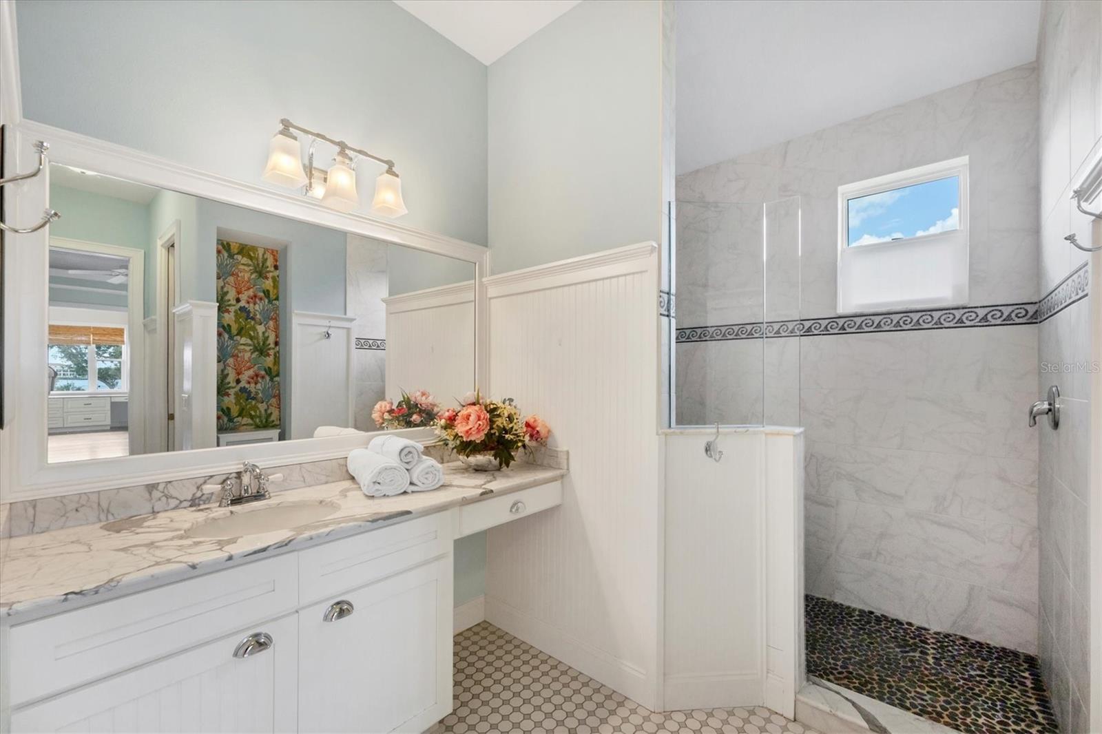 Image 51 of 92 For 1784 Bayshore Drive