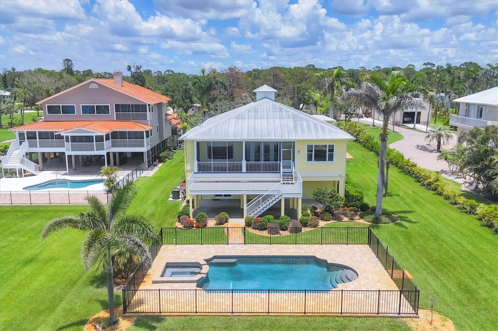 Image 6 of 92 For 1784 Bayshore Drive