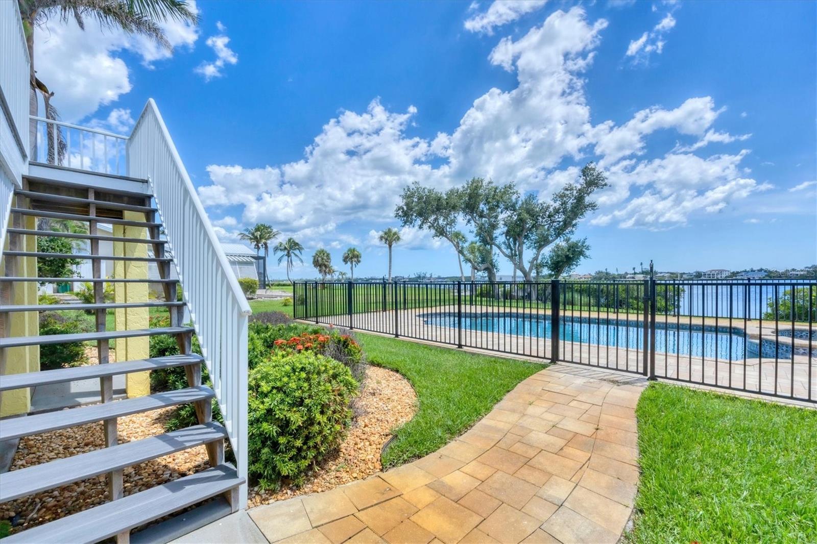 Image 73 of 92 For 1784 Bayshore Drive