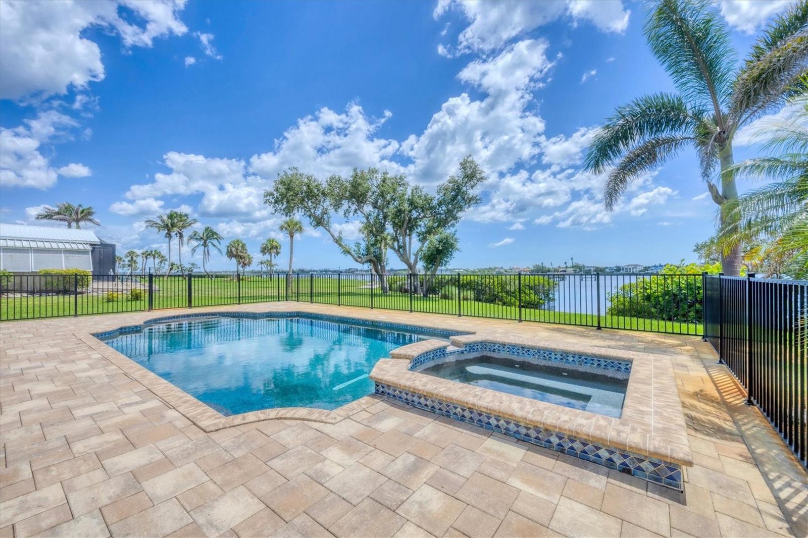 Image 74 of 92 For 1784 Bayshore Drive
