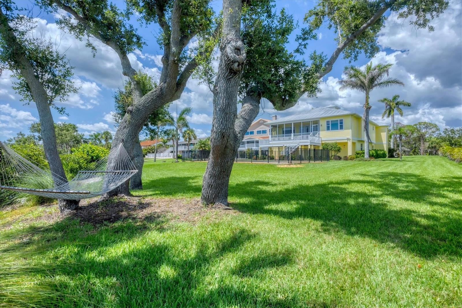Image 80 of 92 For 1784 Bayshore Drive