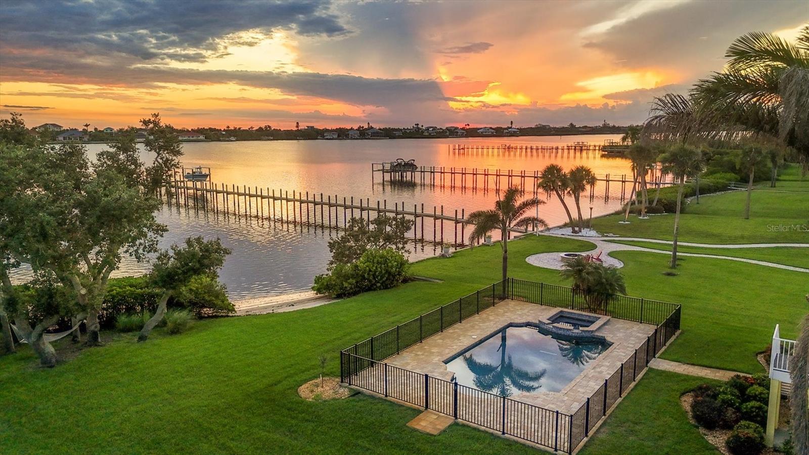 Image 9 of 92 For 1784 Bayshore Drive