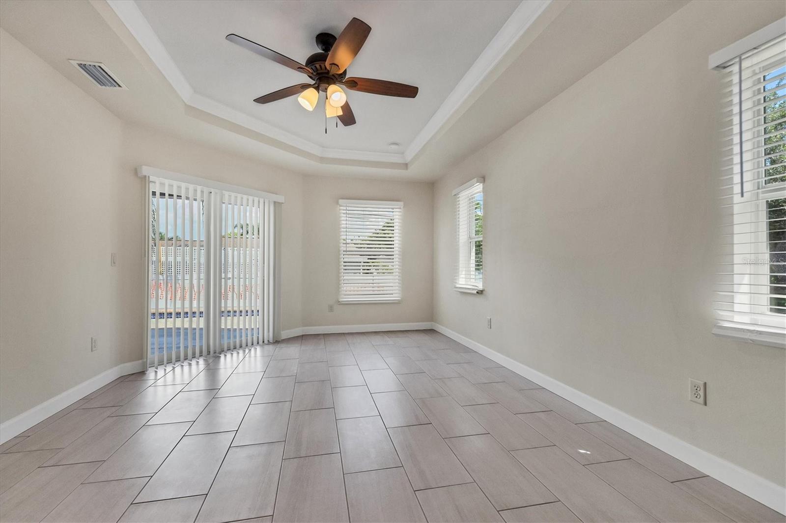 Image 17 of 22 For 5781 Elton Road