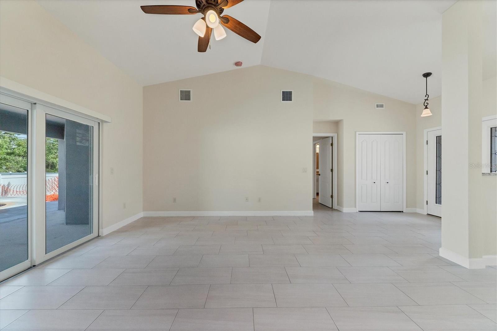 Image 5 of 22 For 5781 Elton Road