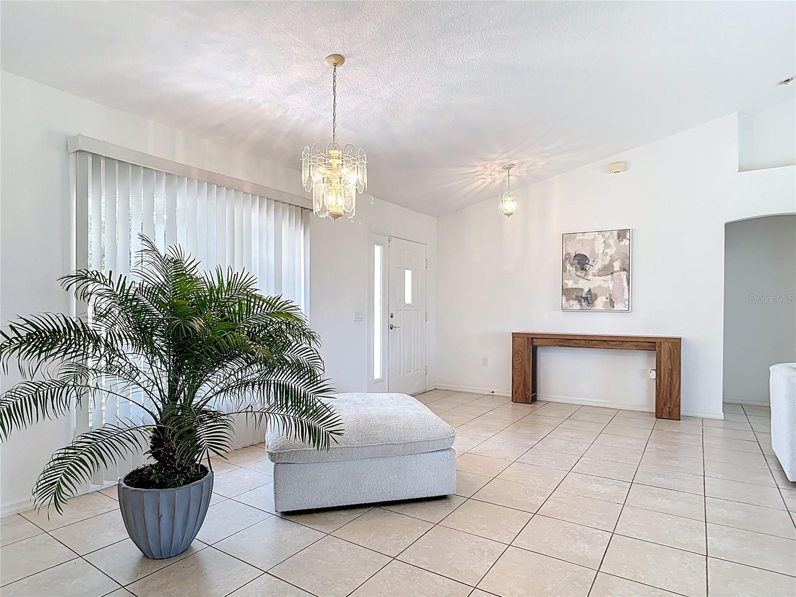 Image 14 of 58 For 104 Mark Twain Lane