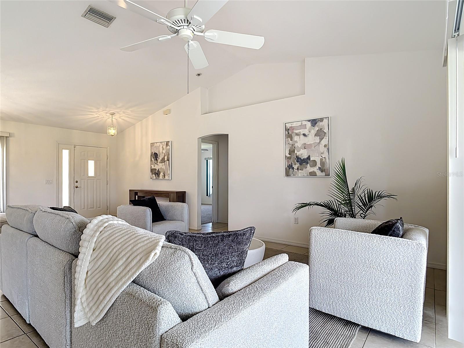 Image 16 of 58 For 104 Mark Twain Lane