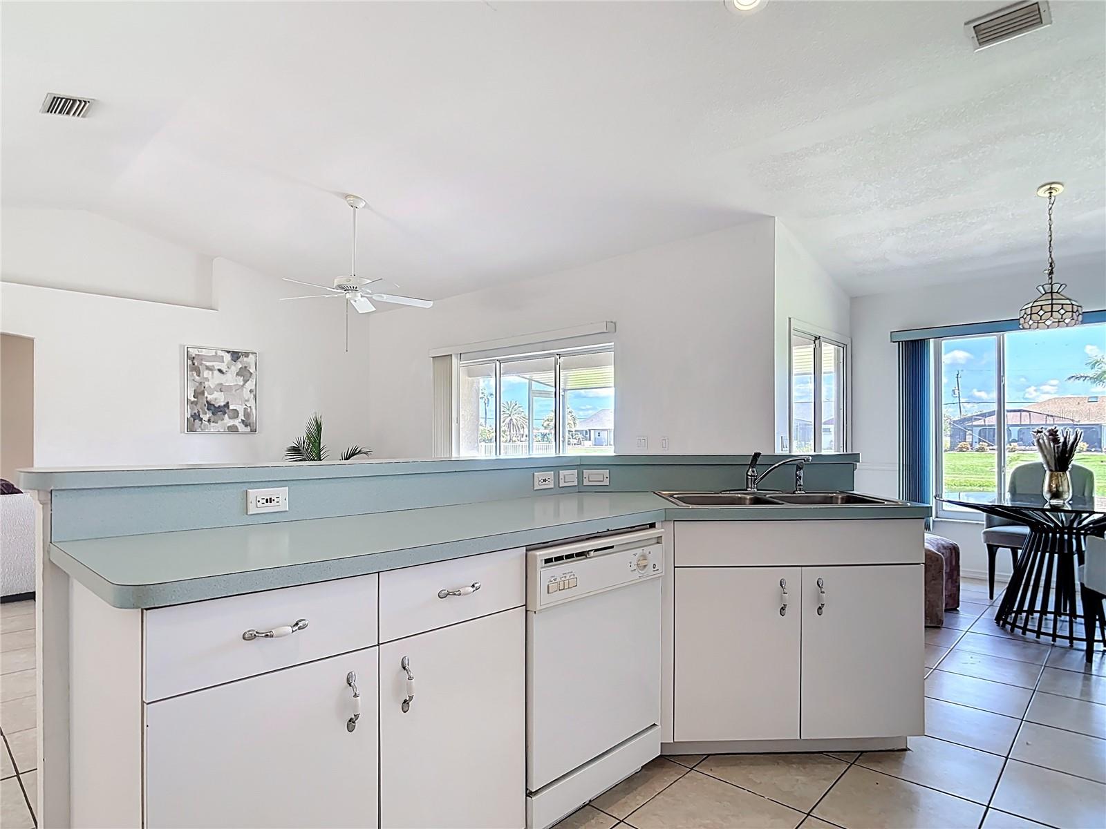 Image 18 of 58 For 104 Mark Twain Lane