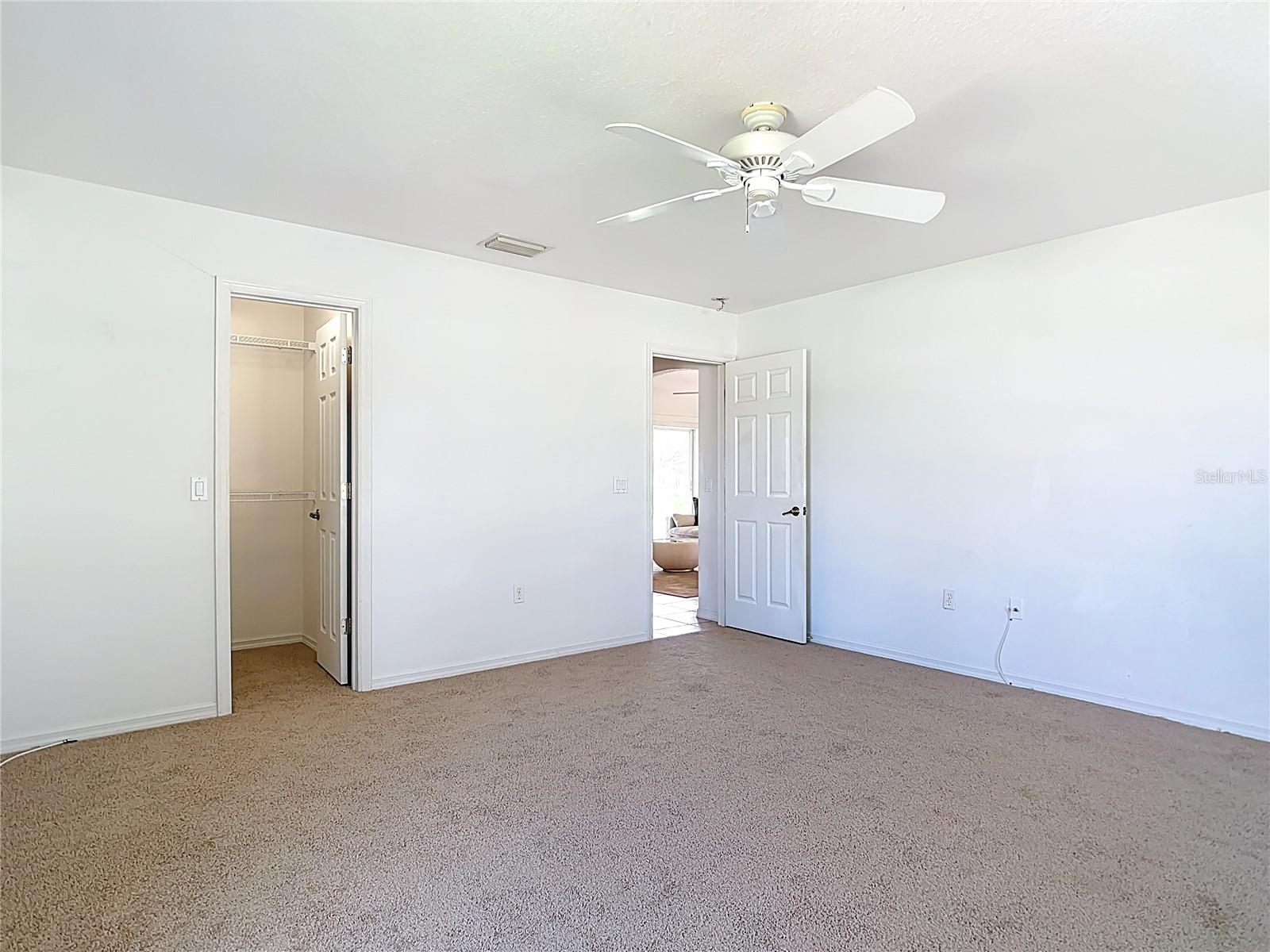 Image 26 of 58 For 104 Mark Twain Lane