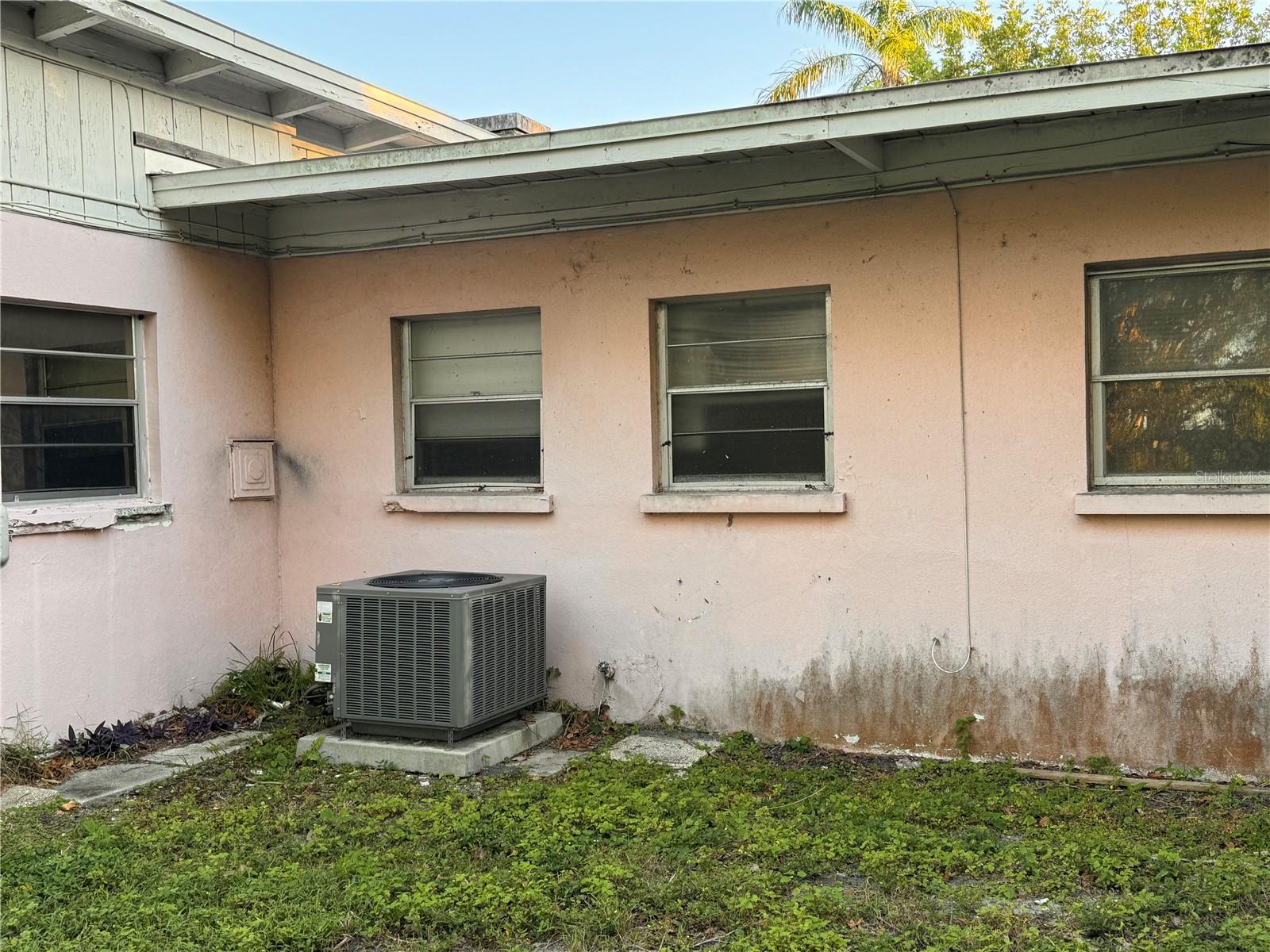 Image 4 of 20 For 2911 Novus Street