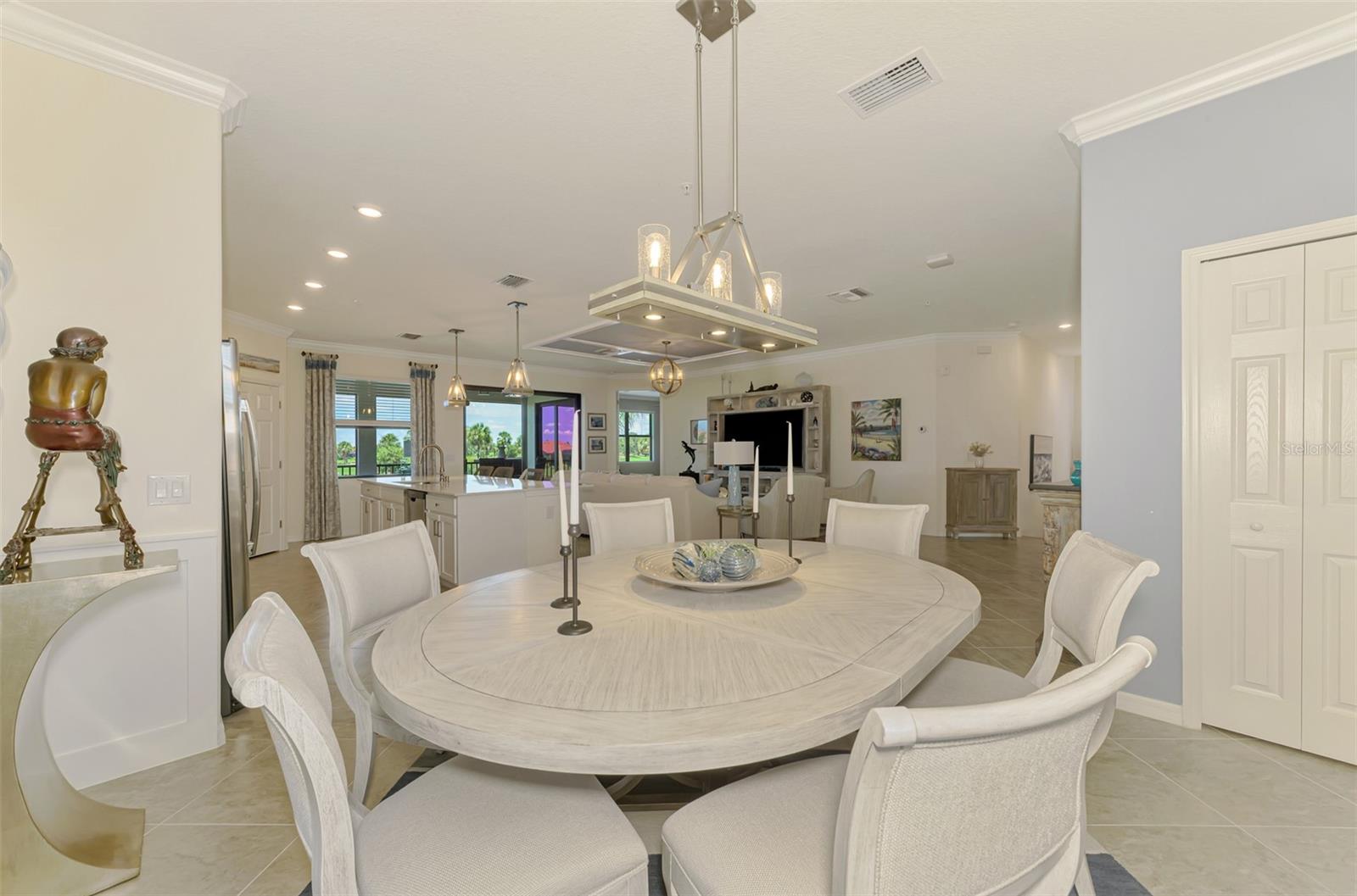 Image 32 of 100 For 10788 Tarflower Drive 201