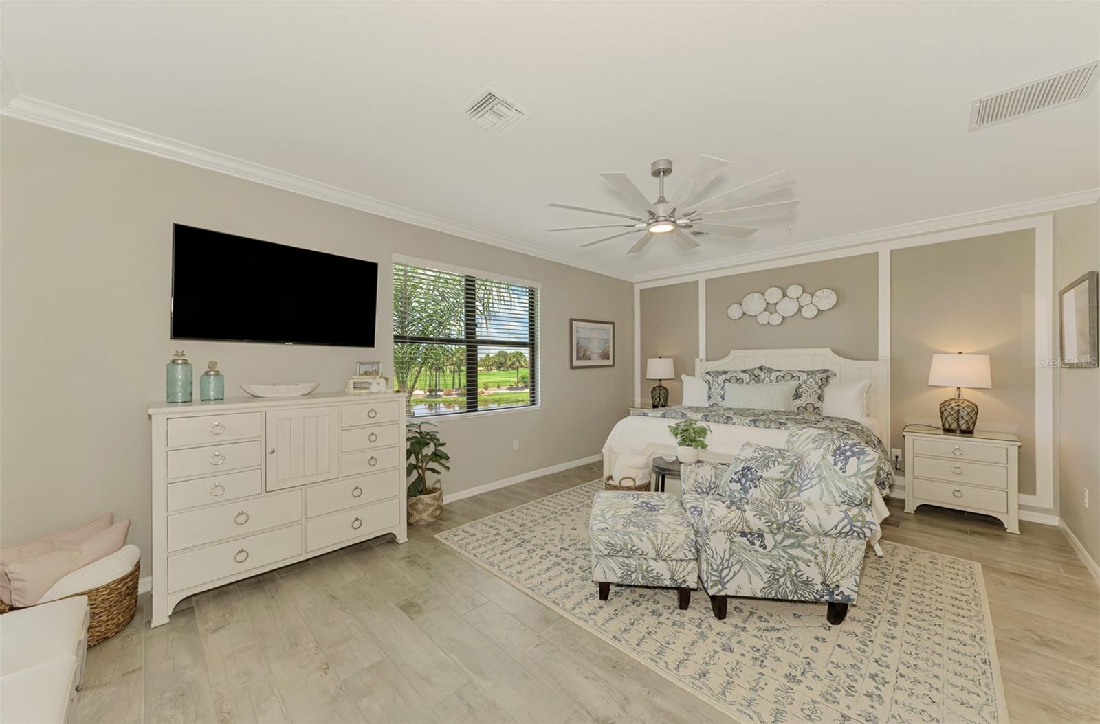 Image 33 of 100 For 10788 Tarflower Drive 201