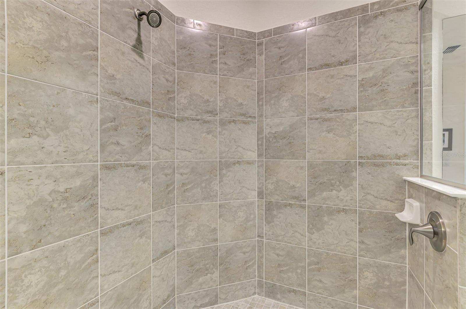 Image 39 of 100 For 10788 Tarflower Drive 201