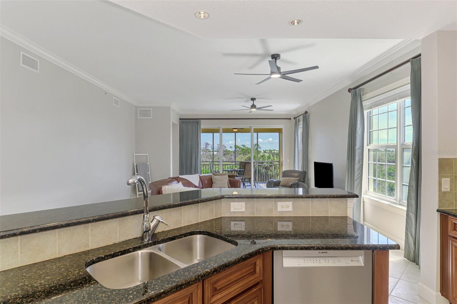 Image 12 of 72 For 8571 Amberjack Circle 204