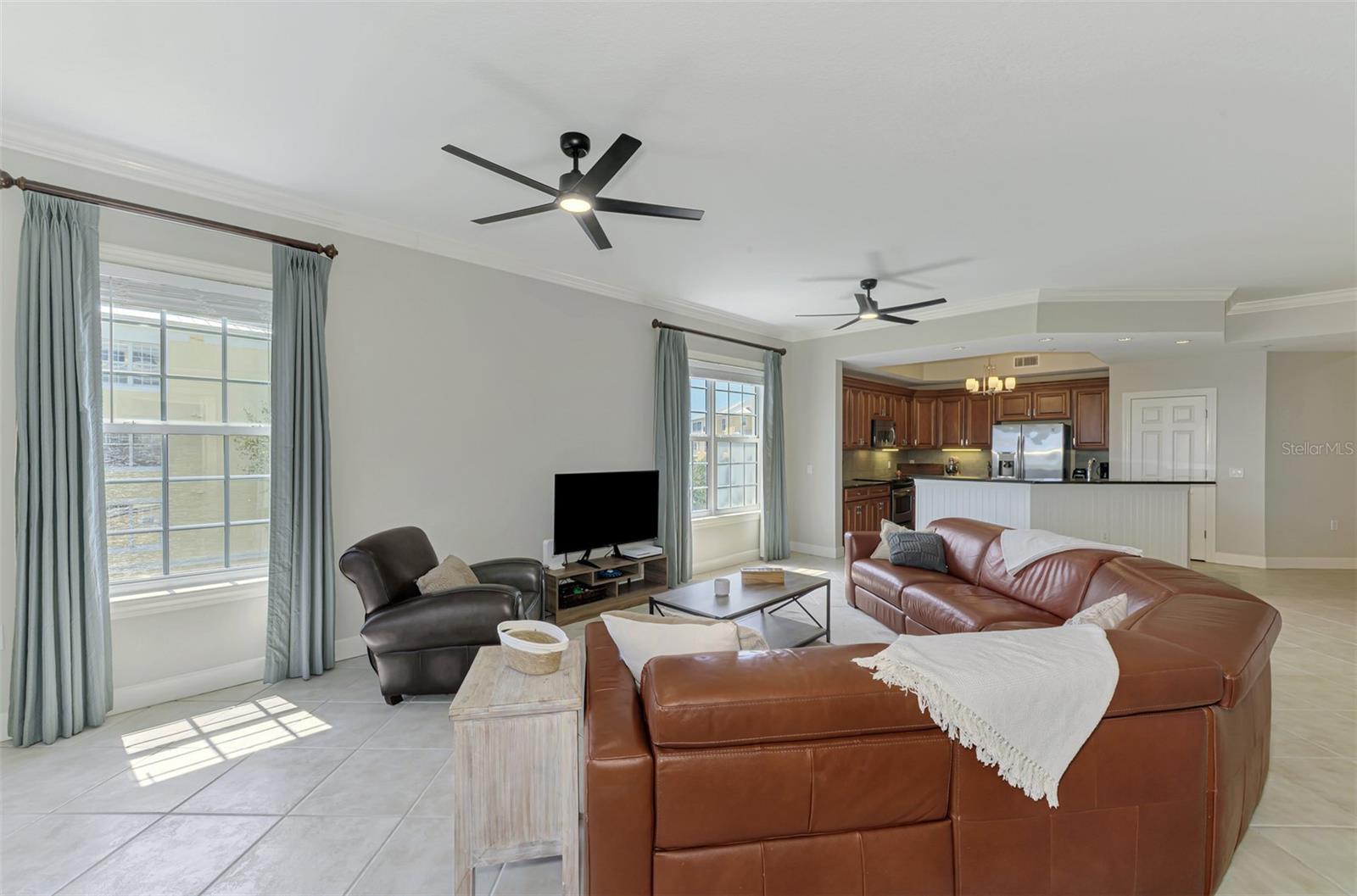 Image 18 of 72 For 8571 Amberjack Circle 204