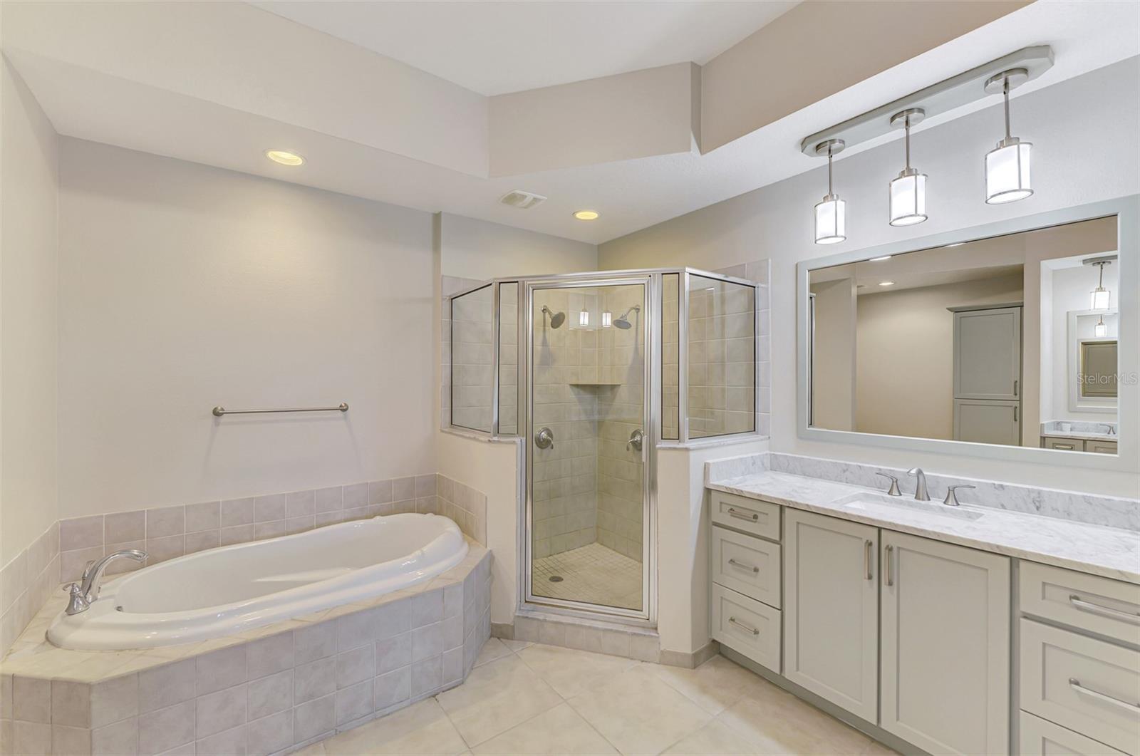 Image 33 of 72 For 8571 Amberjack Circle 204