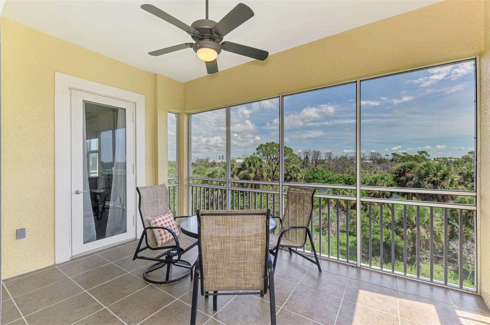 Image 45 of 72 For 8571 Amberjack Circle 204