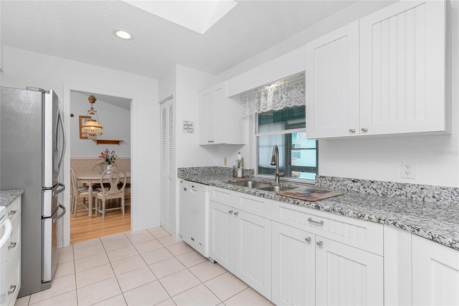 Image 10 of 46 For 9457 Heartwellville Avenue