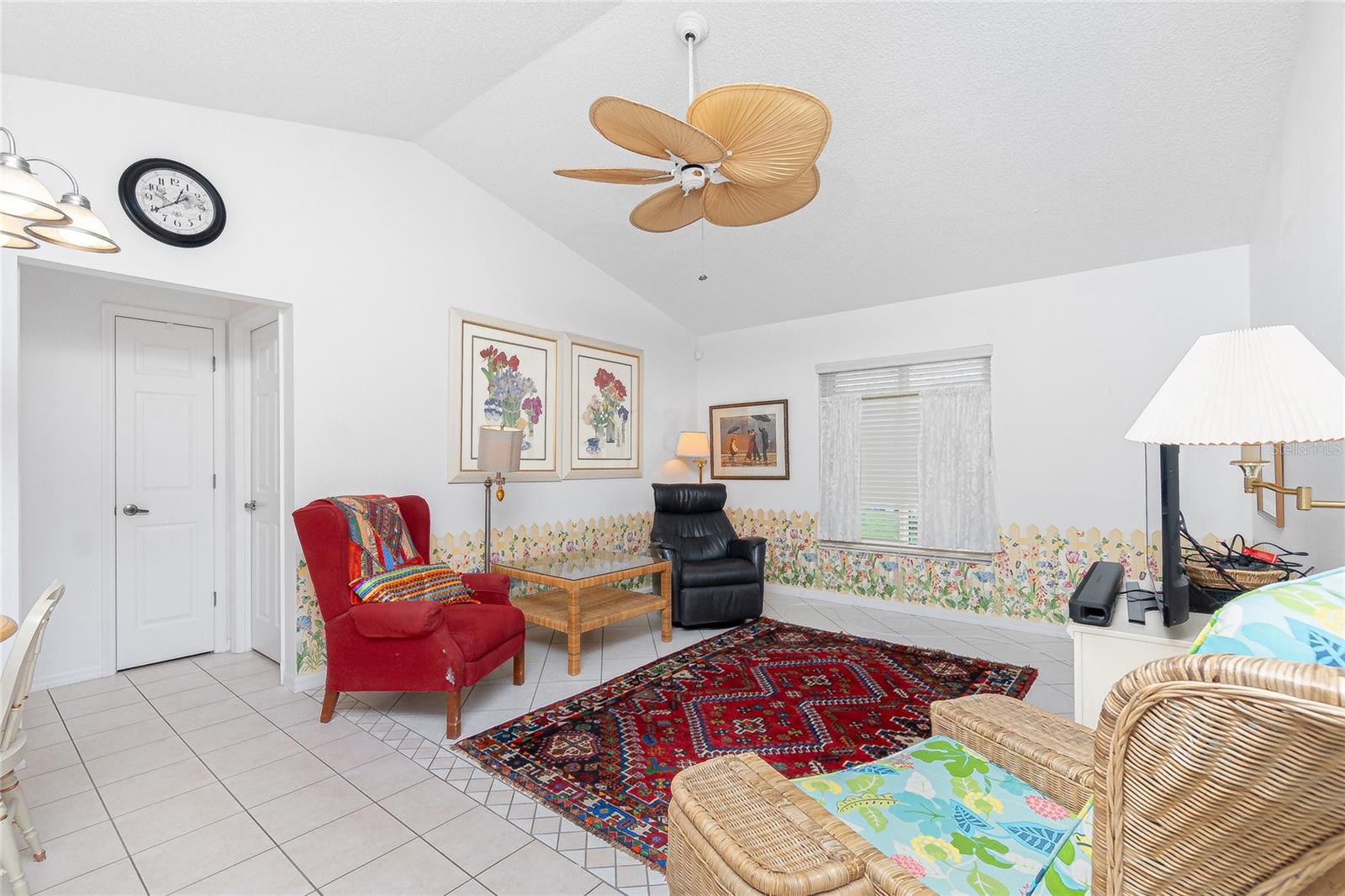 Image 13 of 46 For 9457 Heartwellville Avenue