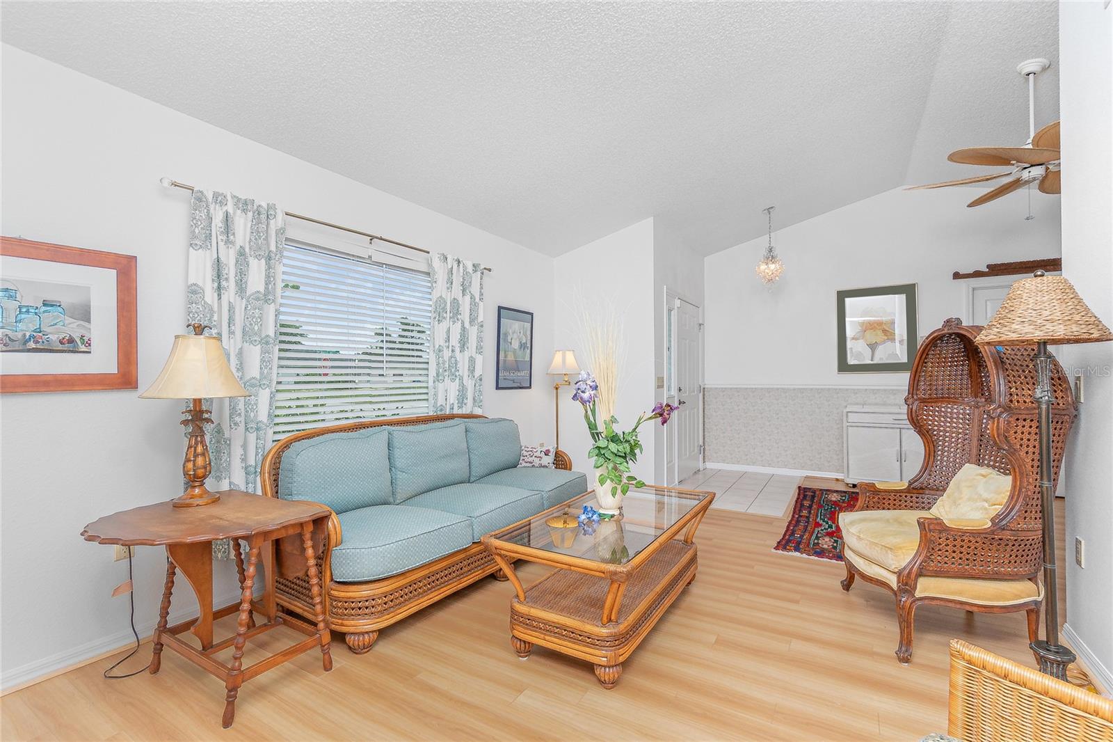 Image 6 of 46 For 9457 Heartwellville Avenue