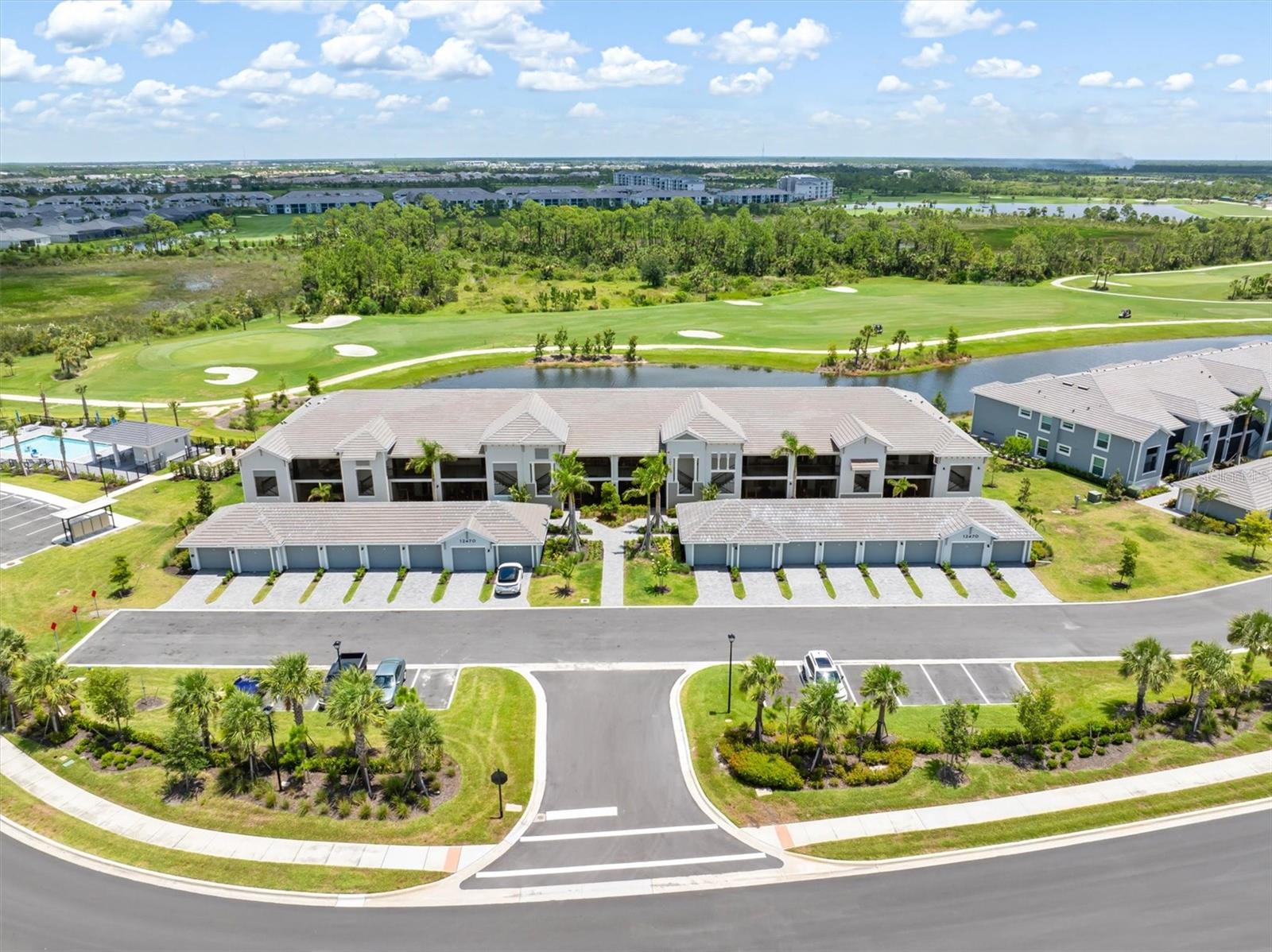 Image 33 of 64 For 12470 Wellen Golf Street 107