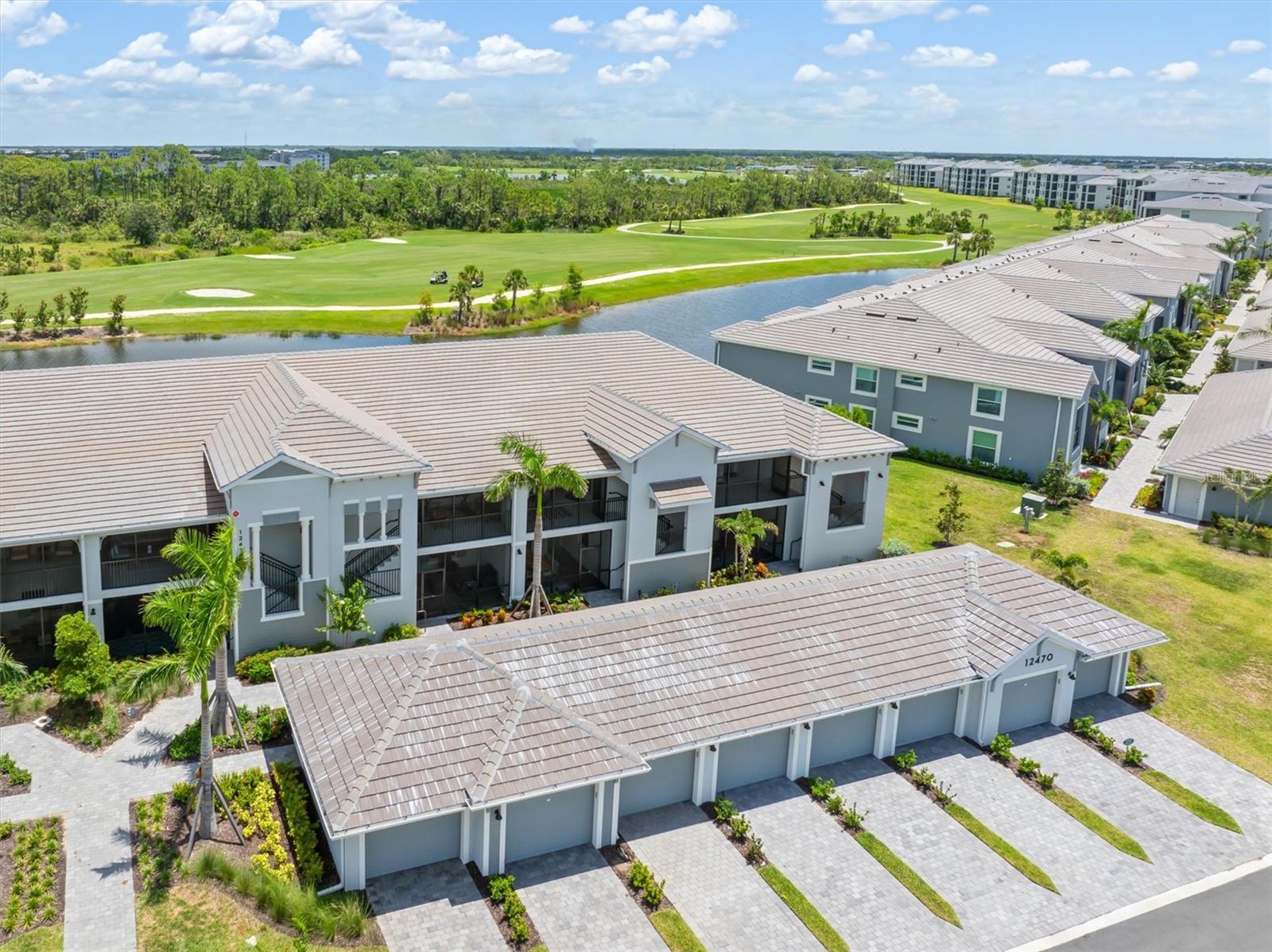 Image 34 of 64 For 12470 Wellen Golf Street 107