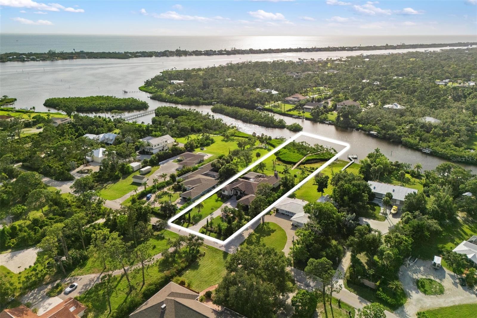 Image 2 of 74 For 1415 Bayshore Drive