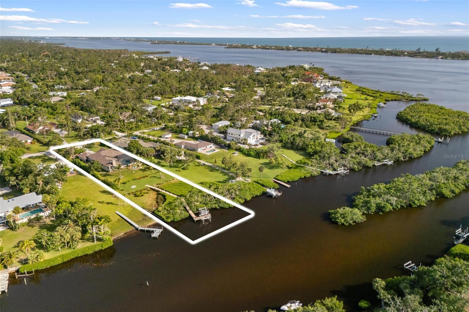Image 60 of 74 For 1415 Bayshore Drive