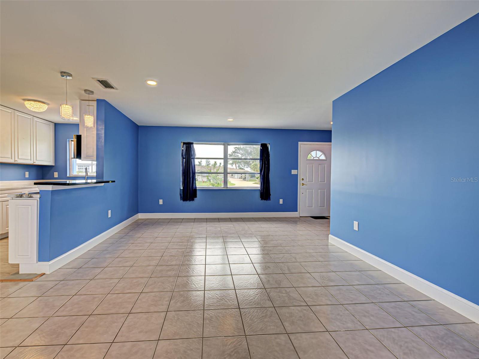 Image 11 of 79 For 1295 Maryknoll Road