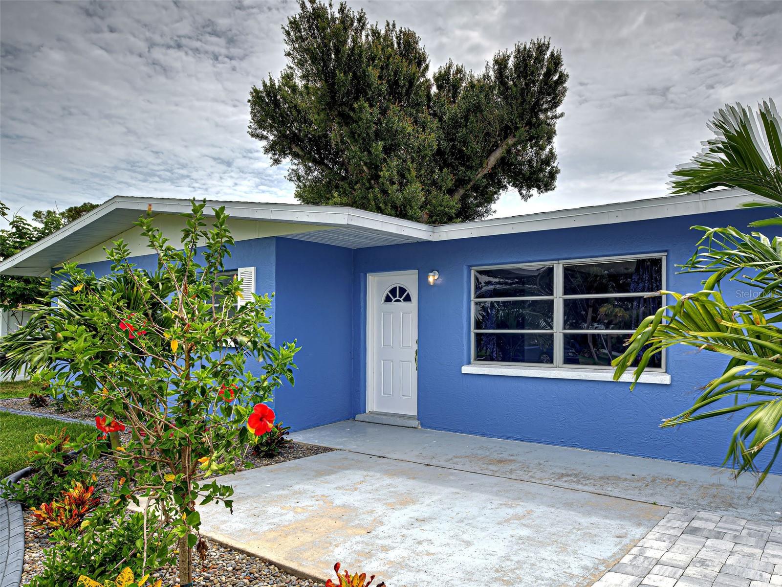 Image 6 of 79 For 1295 Maryknoll Road