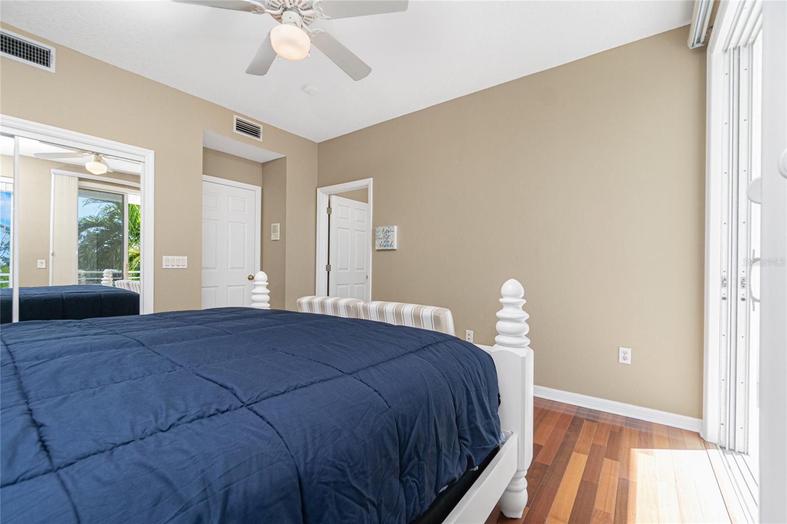 Image 23 of 80 For 8222 Harborside Circle 1