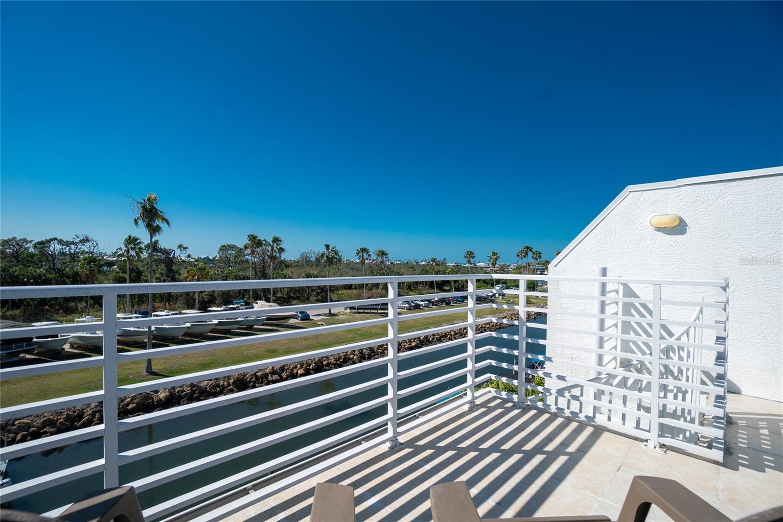 Image 42 of 80 For 8222 Harborside Circle 1