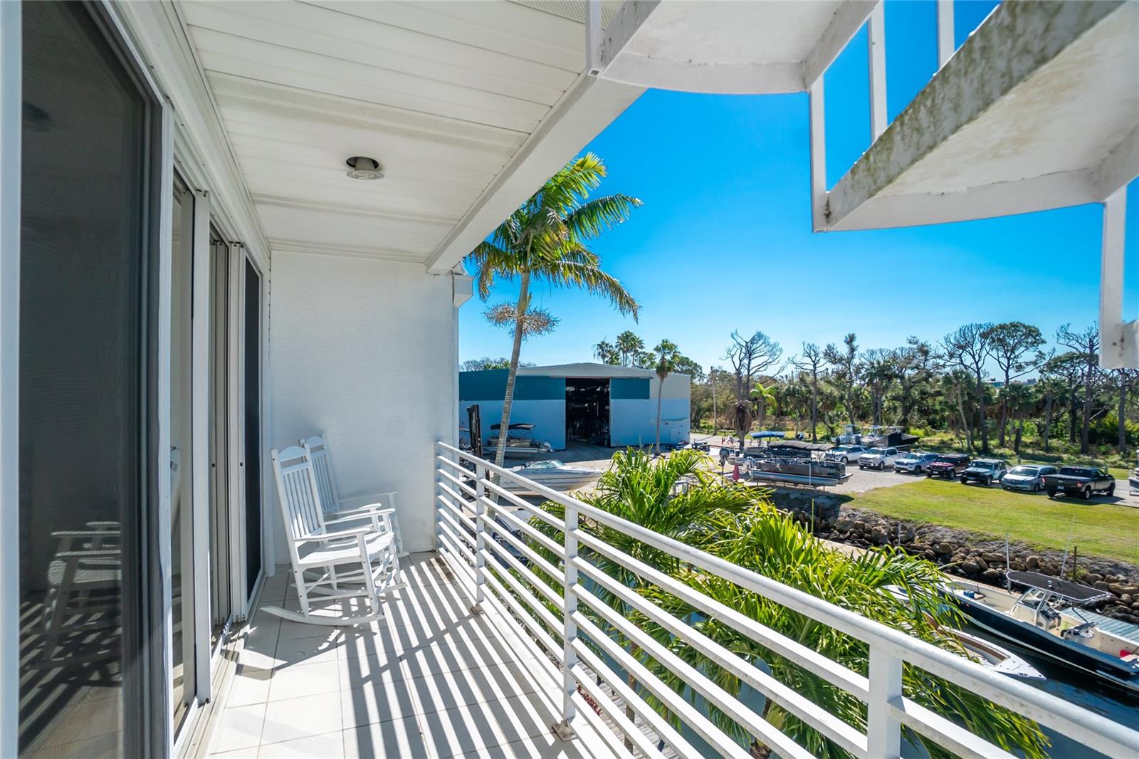 Image 48 of 80 For 8222 Harborside Circle 1