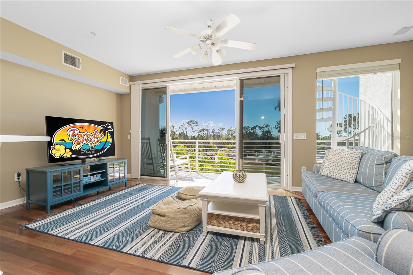 Image 5 of 80 For 8222 Harborside Circle 1