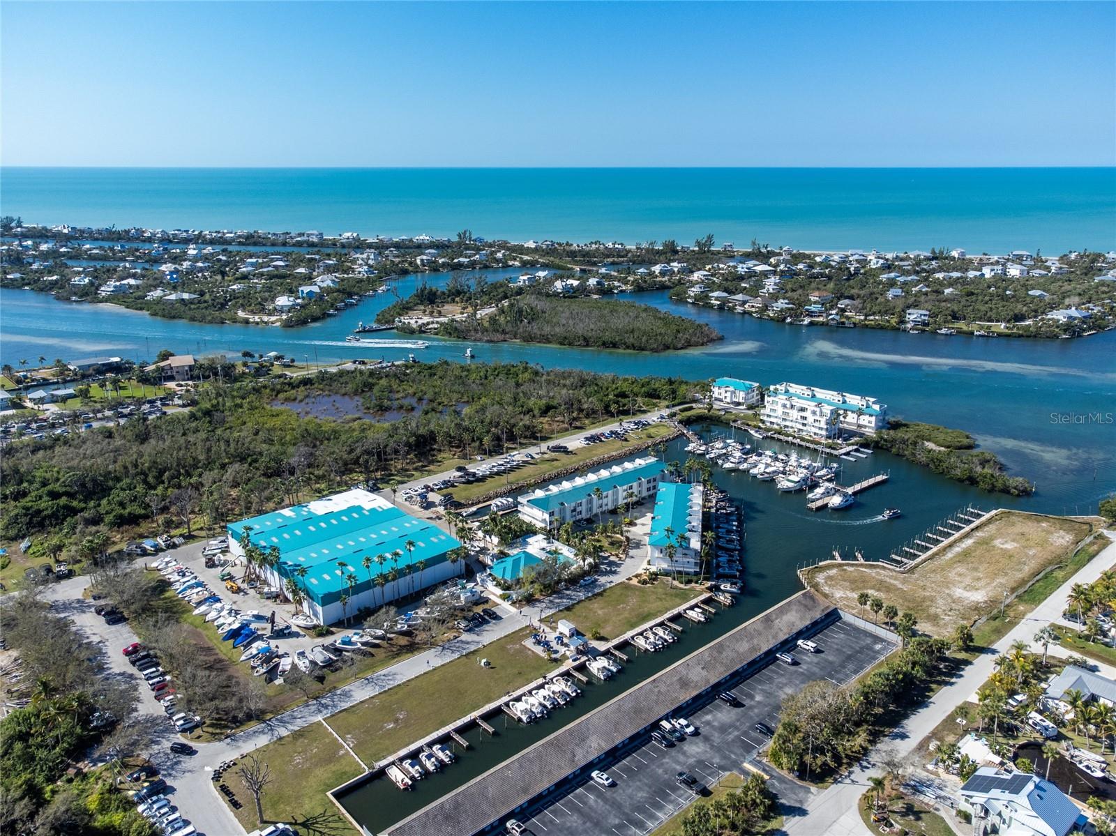 Image 64 of 80 For 8222 Harborside Circle 1