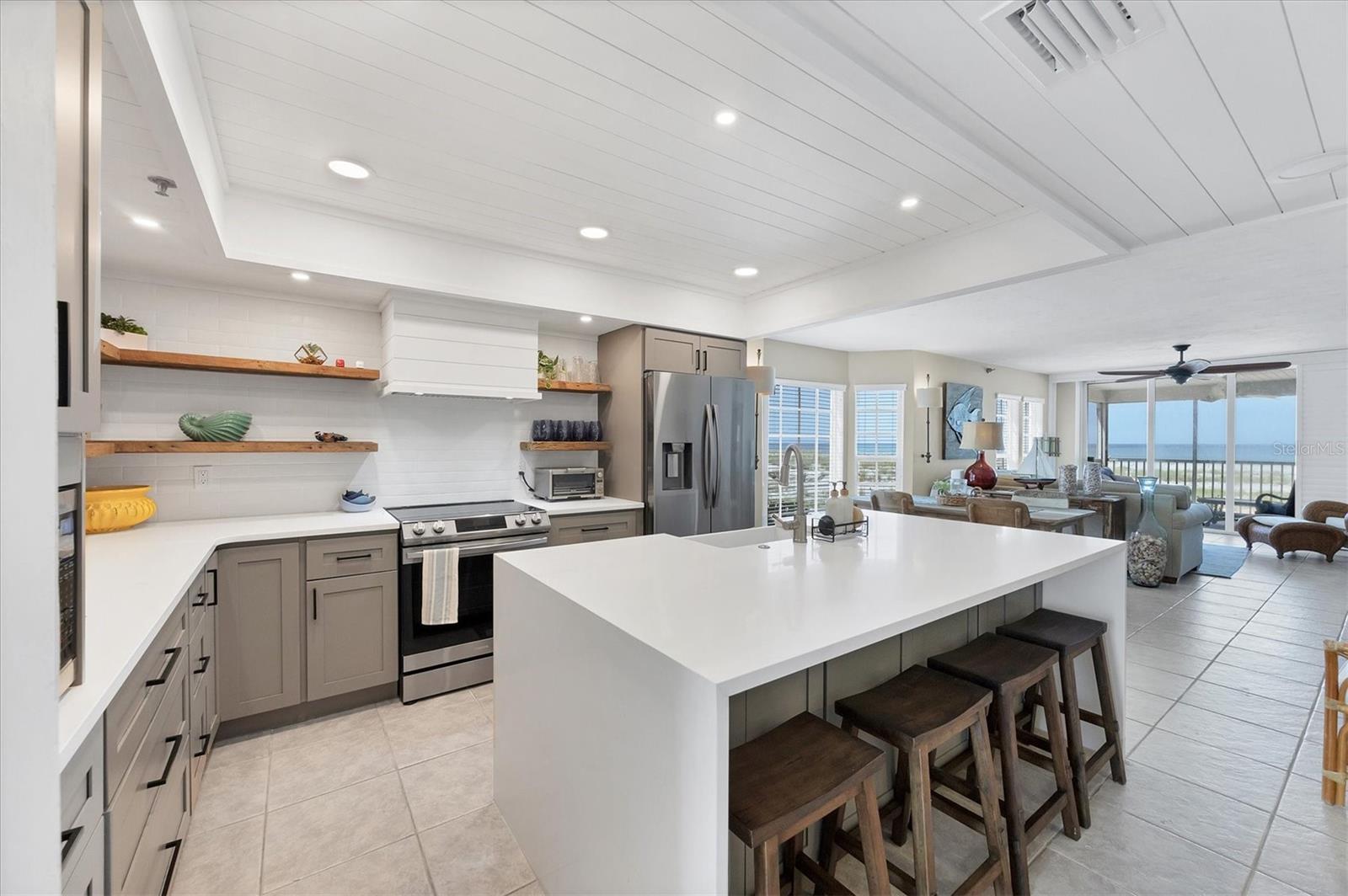 Image 12 of 54 For 7486 Palm Island Drive 2413