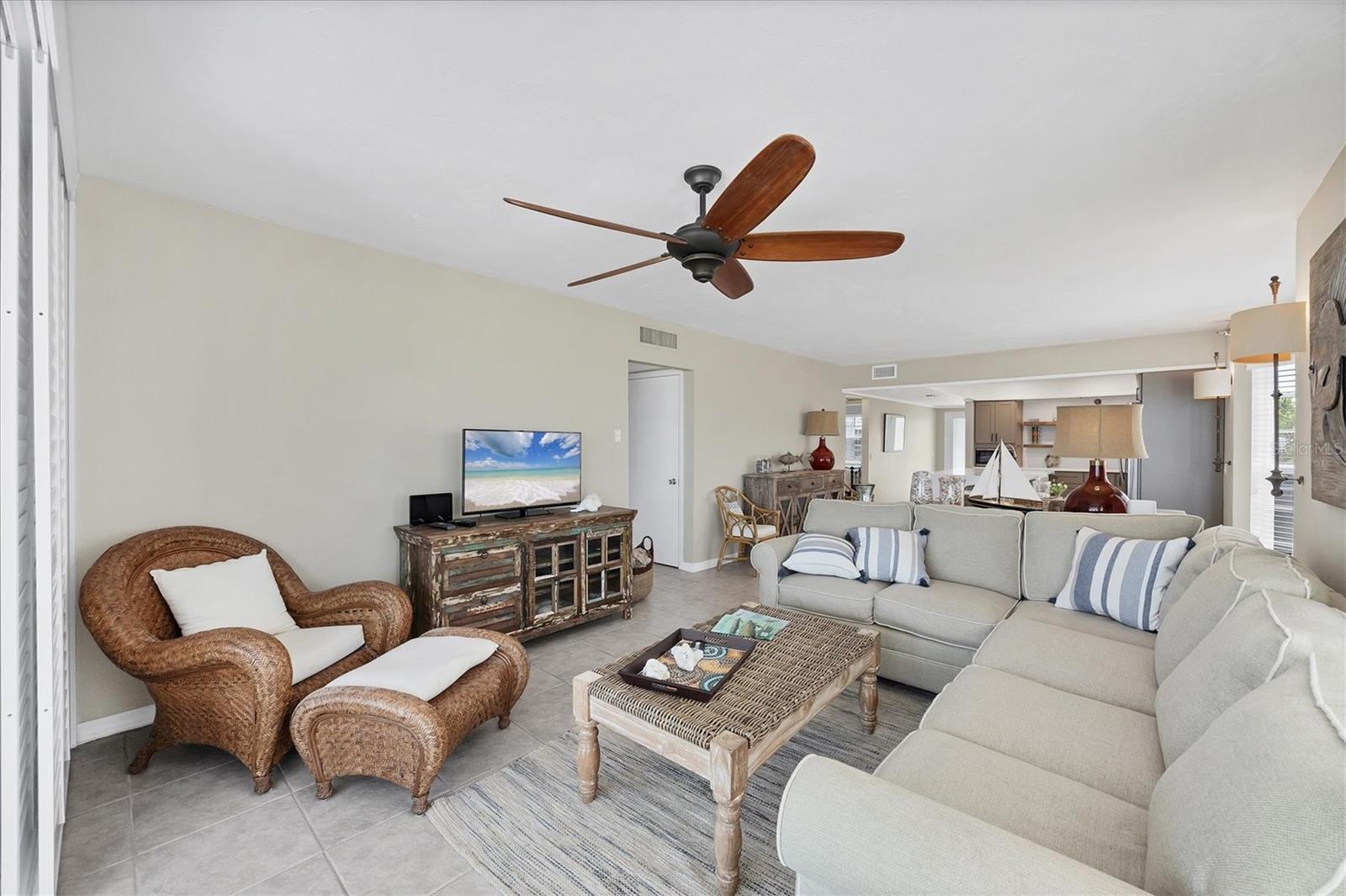 Image 9 of 54 For 7486 Palm Island Drive 2413