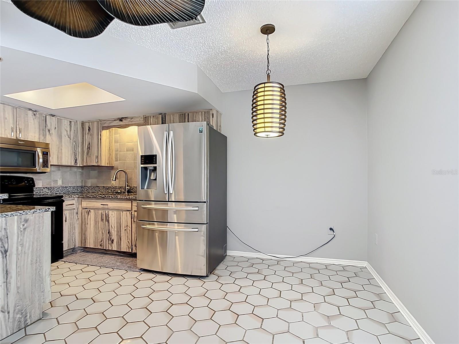 Image 11 of 45 For 813 Ormond Street B