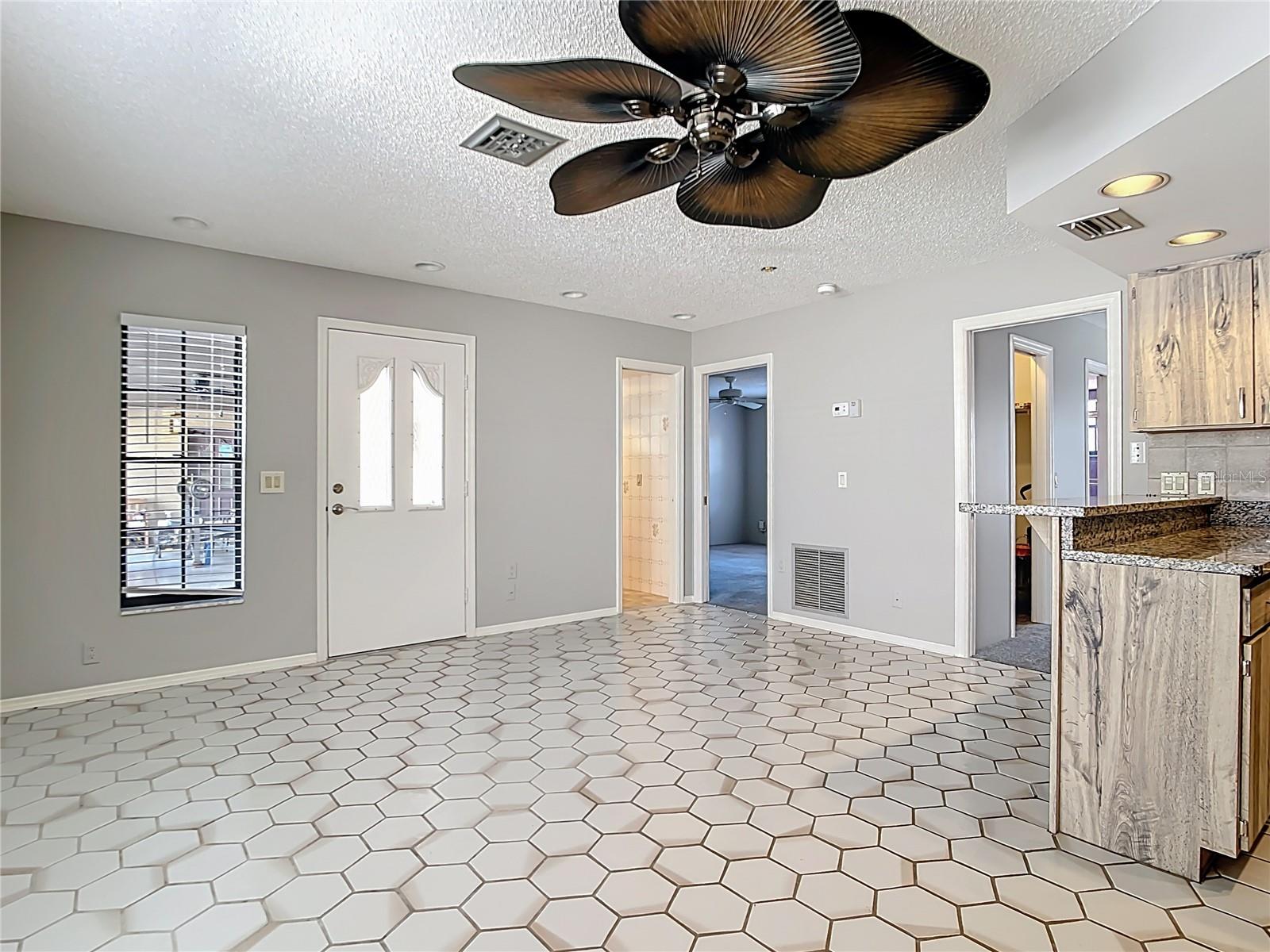 Image 19 of 45 For 813 Ormond Street B