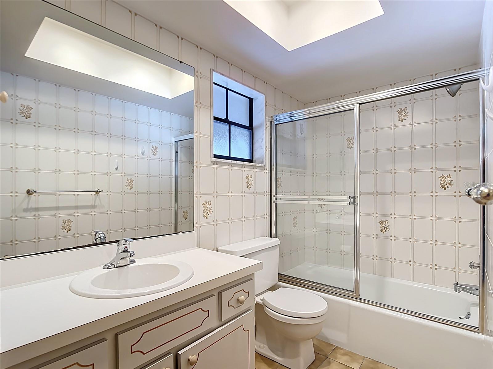 Image 29 of 45 For 813 Ormond Street B