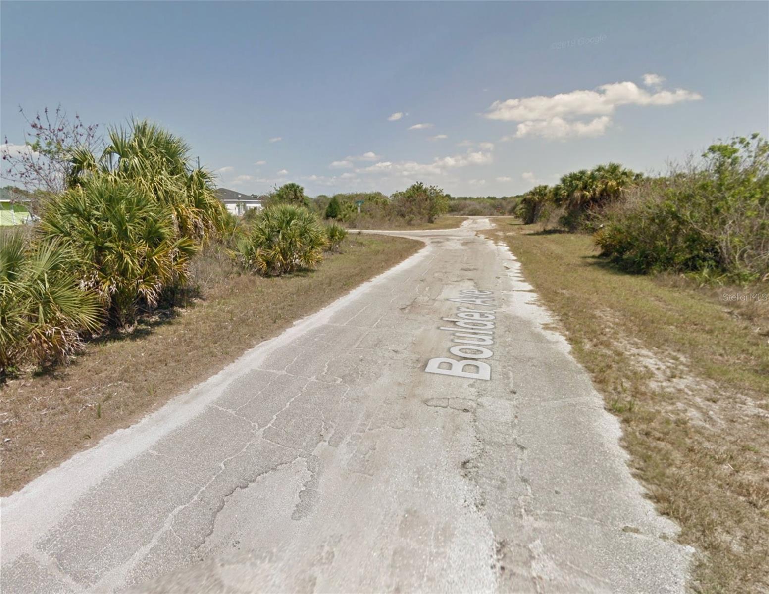 Image 5 of 14 For 19425 Boulder Avenue