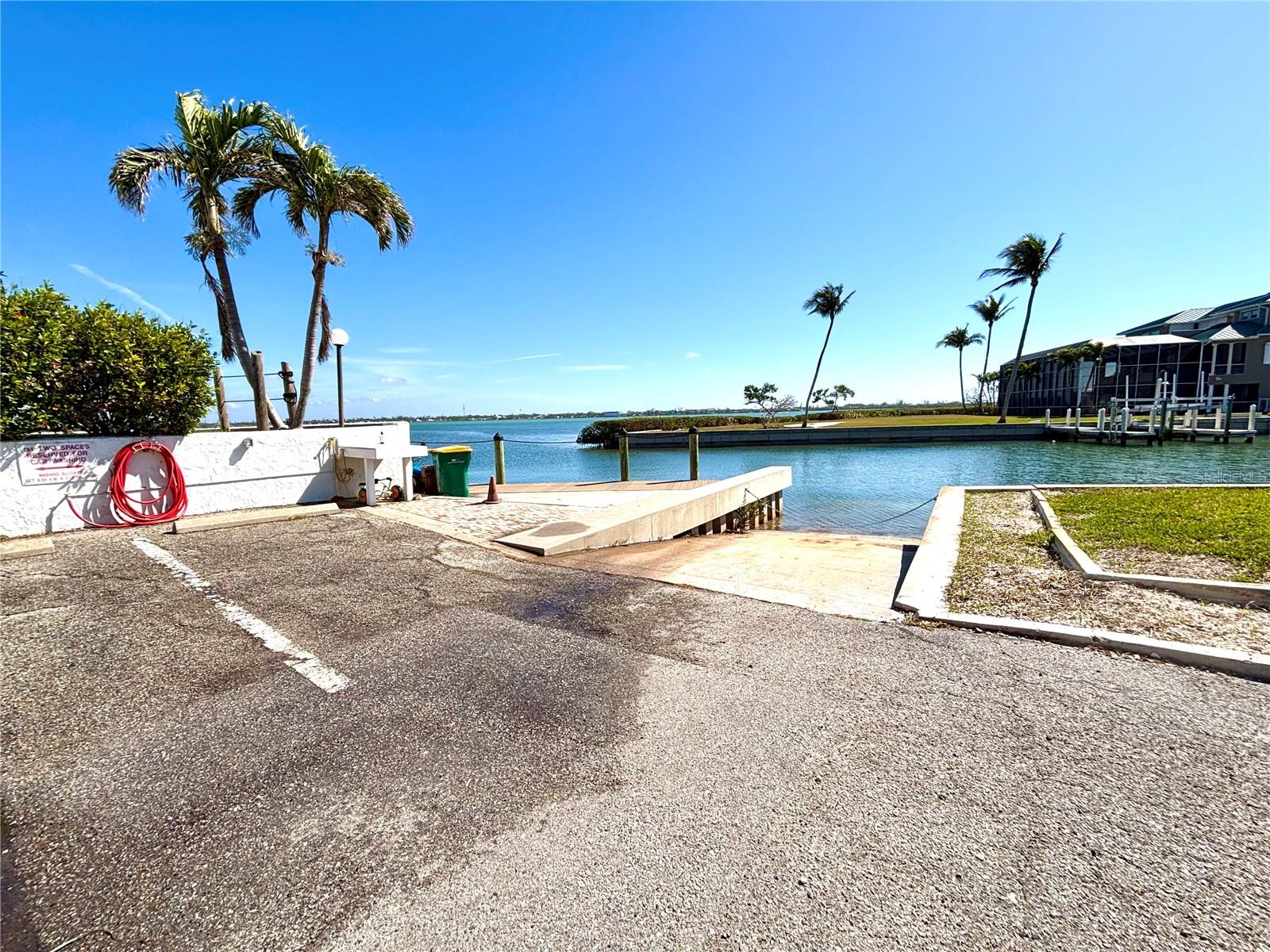 Image 36 of 43 For 2955 Beach Road A411