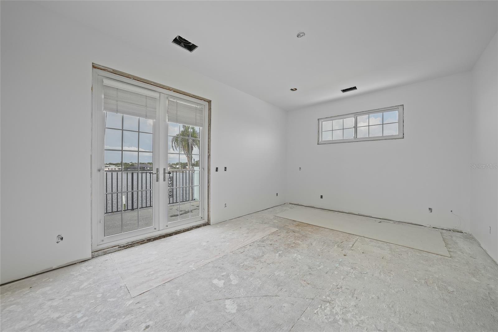 Image 21 of 60 For 21519 Edgewater Drive