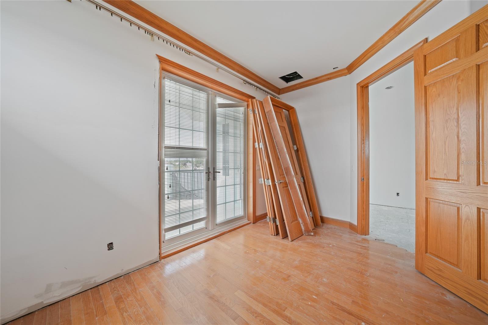 Image 26 of 60 For 21519 Edgewater Drive