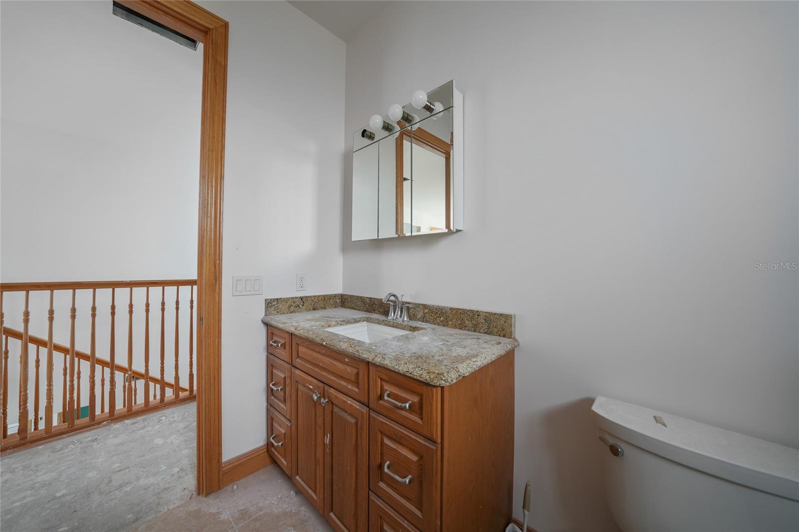 Image 28 of 60 For 21519 Edgewater Drive