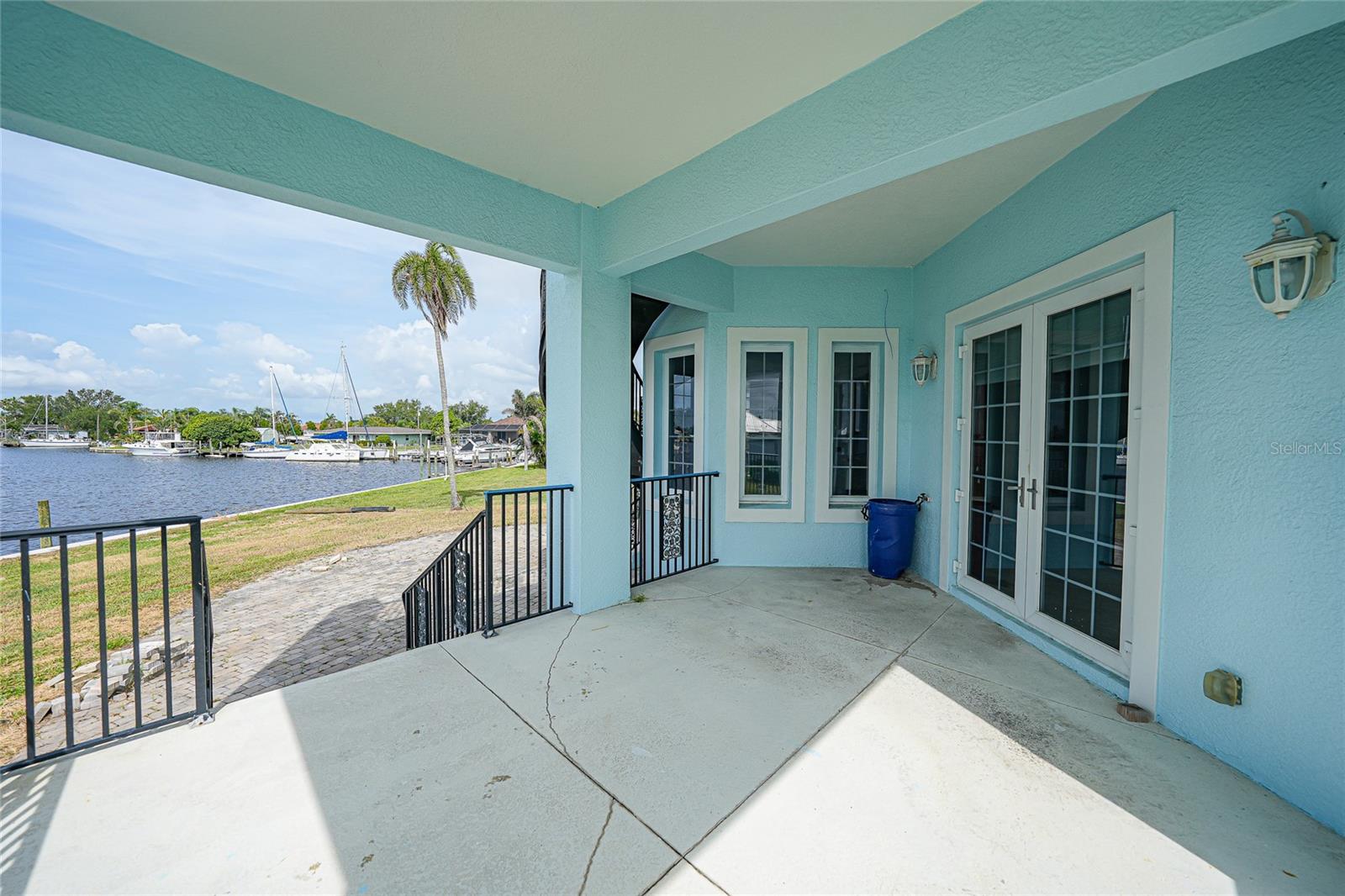 Image 36 of 60 For 21519 Edgewater Drive