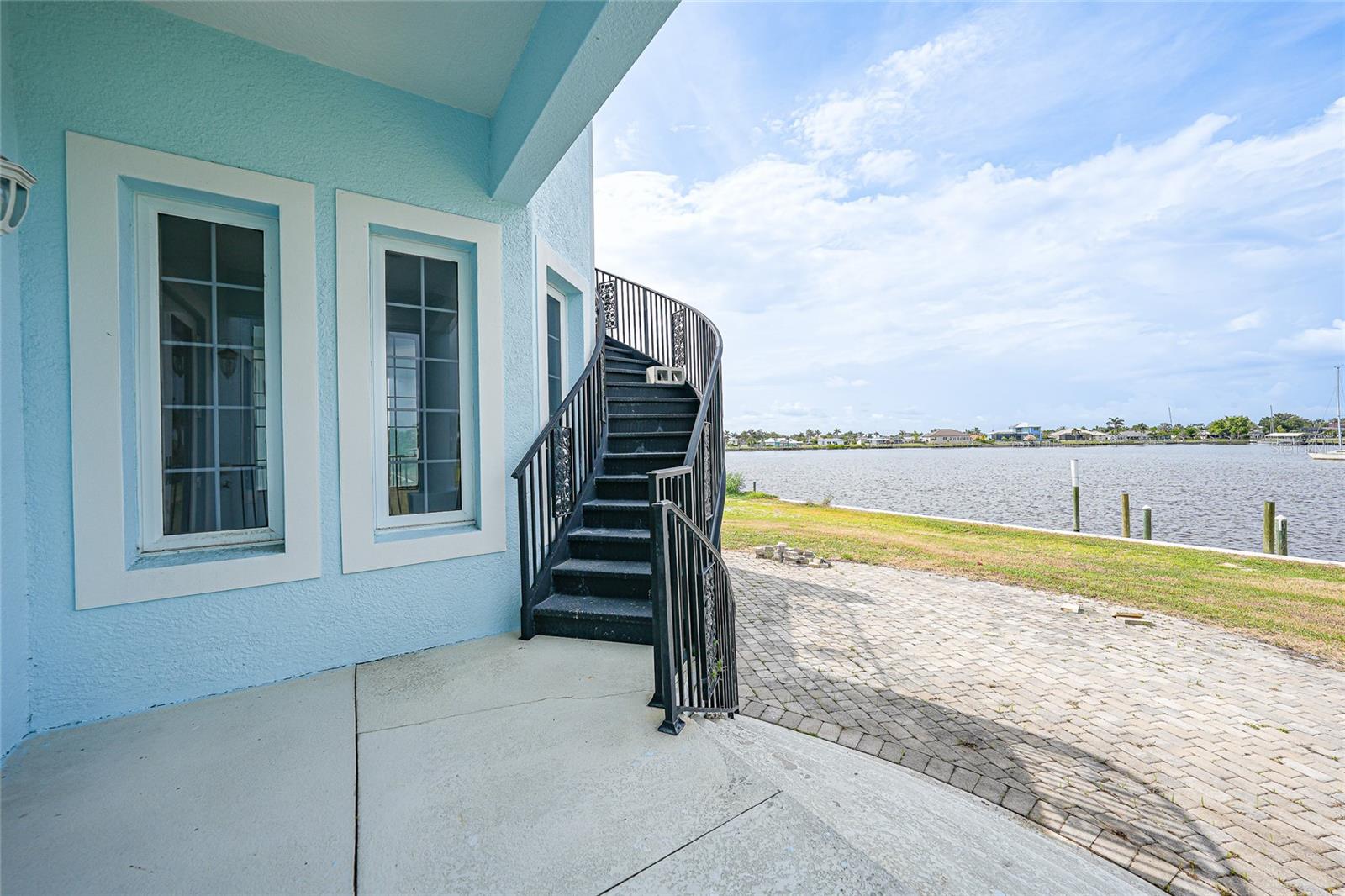 Image 37 of 60 For 21519 Edgewater Drive